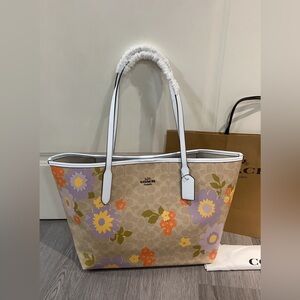 Coach CBG71 women’s bags